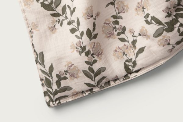 Couverture en gaze de coton Honeysuckle – Image 2