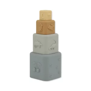 tour de cubes à empiler en silicone konges slojd