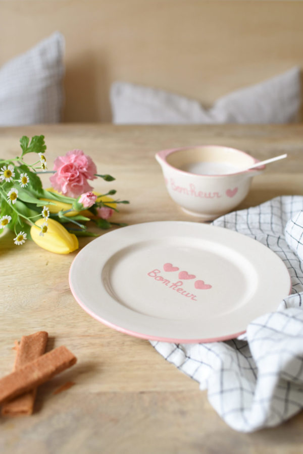 assiette coeurs roses maison roussot
