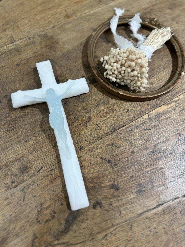 BOUGIE CRUCIFIX BLANC JESUS CIEL CIERGERIE DES PREMONTRES