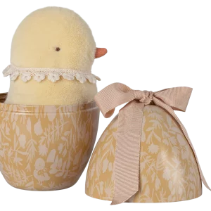 Oeuf de Pâques avec Poussin