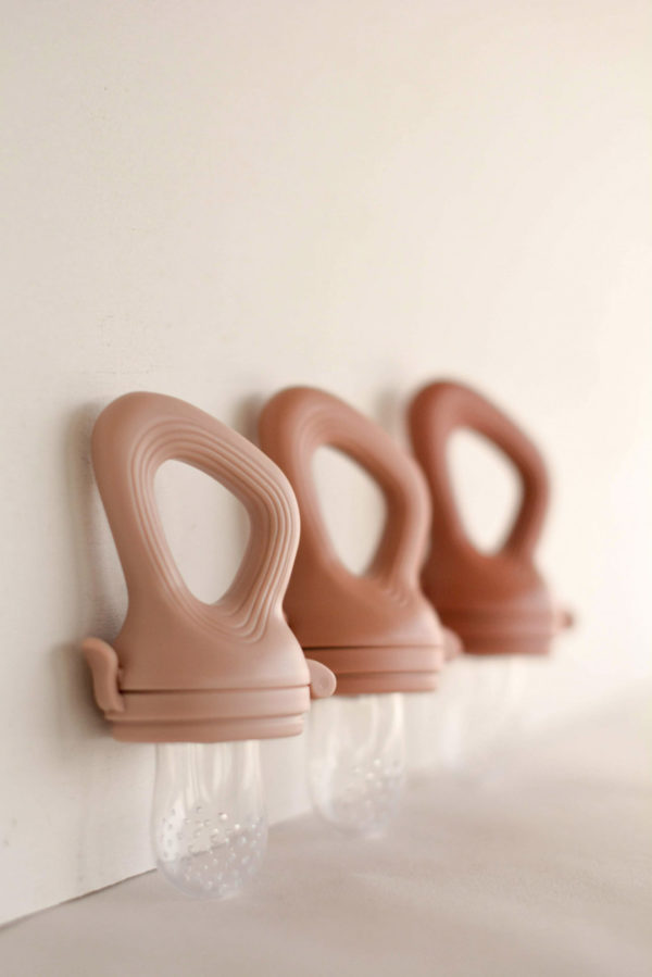Tétine grignoteuse coloris terracotta – Image 2