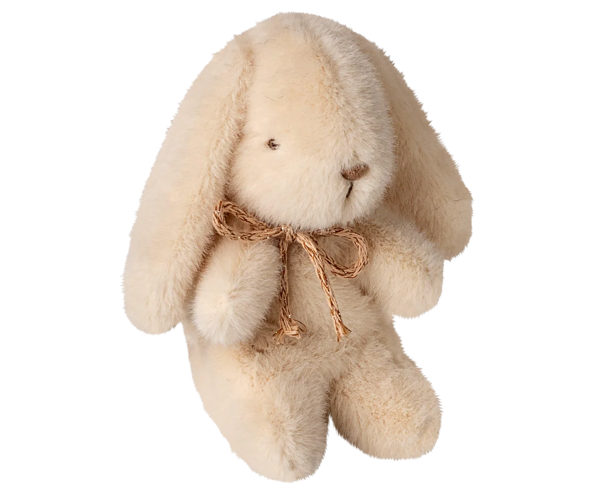 petite peluche lapin crème