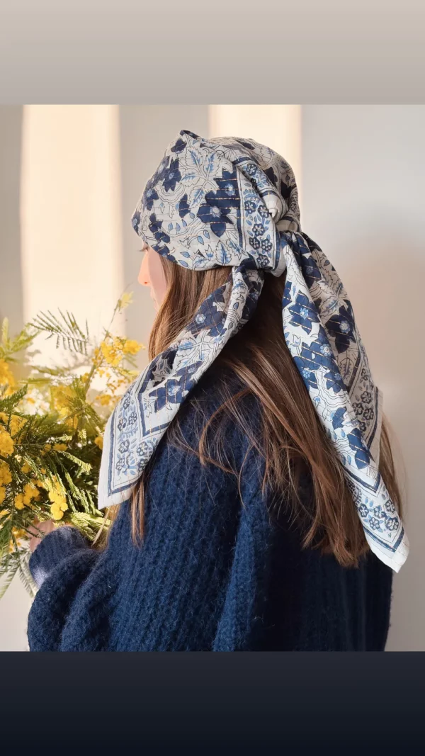 grand foulard bleu lurex