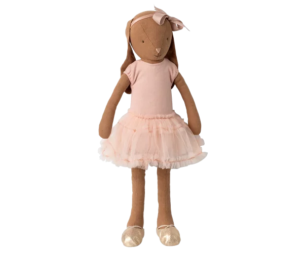 moyen lapin marron danseuse