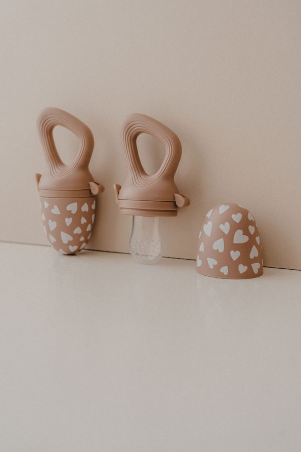 Tétine Grignoteuse coloris Fall in love taupe rose – Image 2