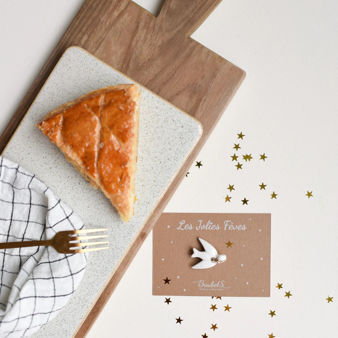 FÈVE PORCELAINE COLOMBE