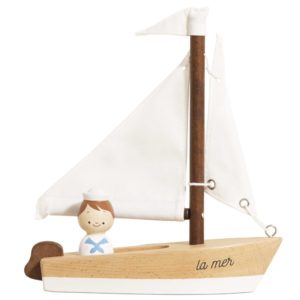 jeu voilier en bois et son capitaine