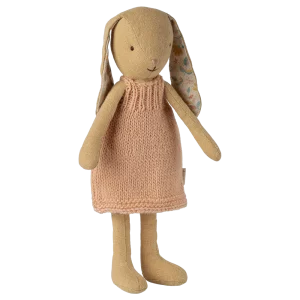 Lapin jaune en robe maille