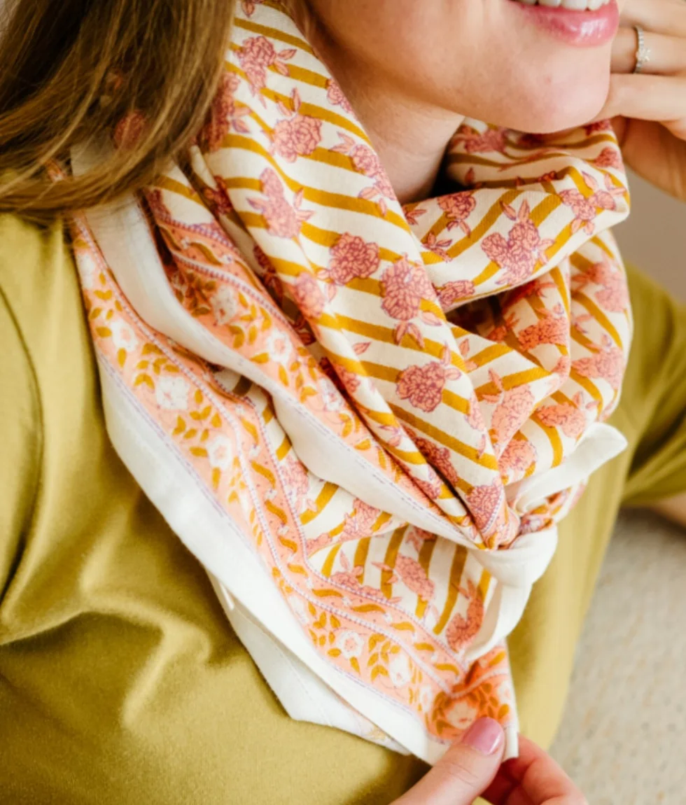 Grand Foulard Mona Pétale