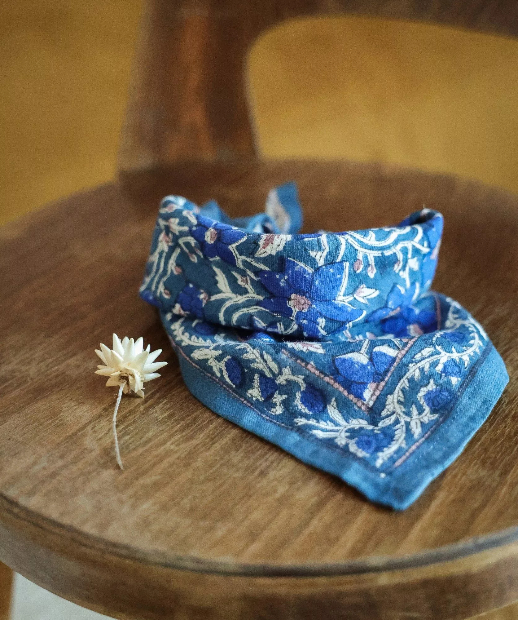 PETIT FOULARD BLEU COBALT BELLEMME