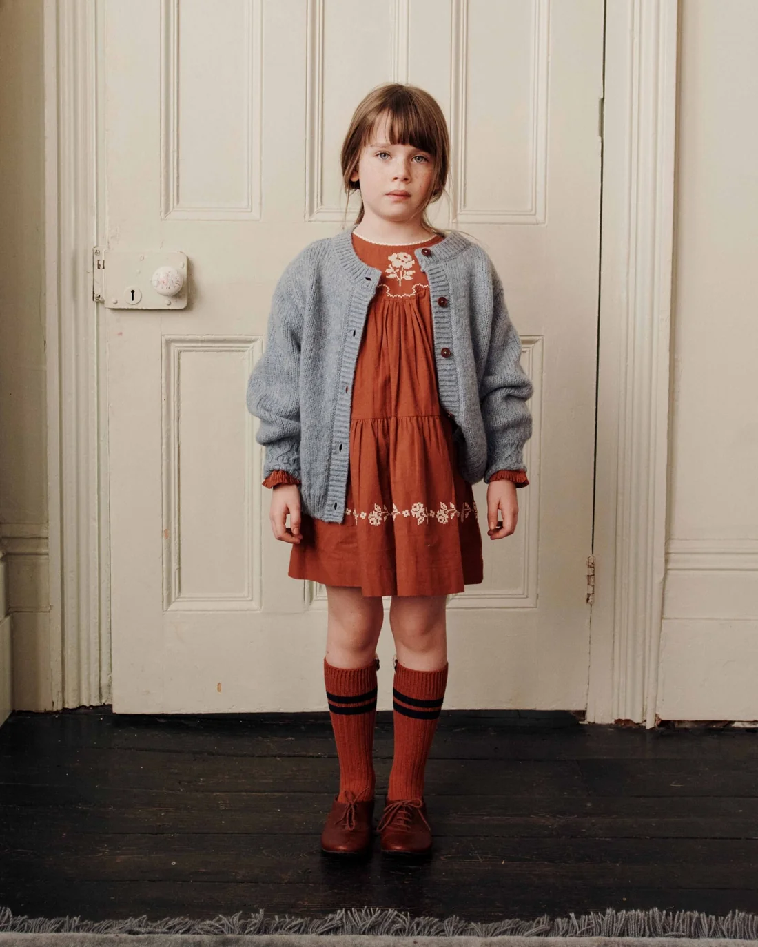 Robe Brodée Acajou – Image 2
